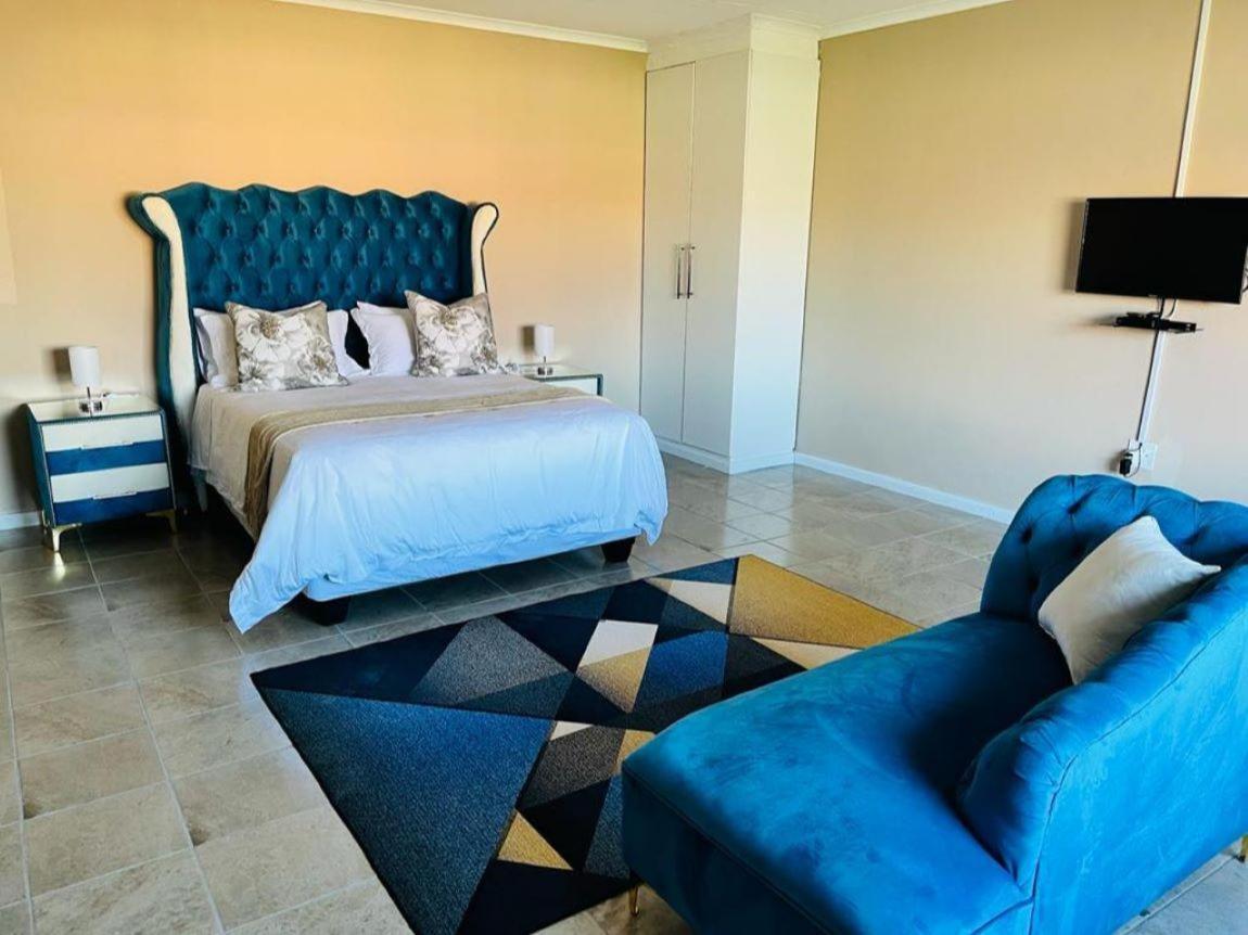 Aaron'S Nest Bed And Breakfast เลดี้สมิธ ภายนอก รูปภาพ