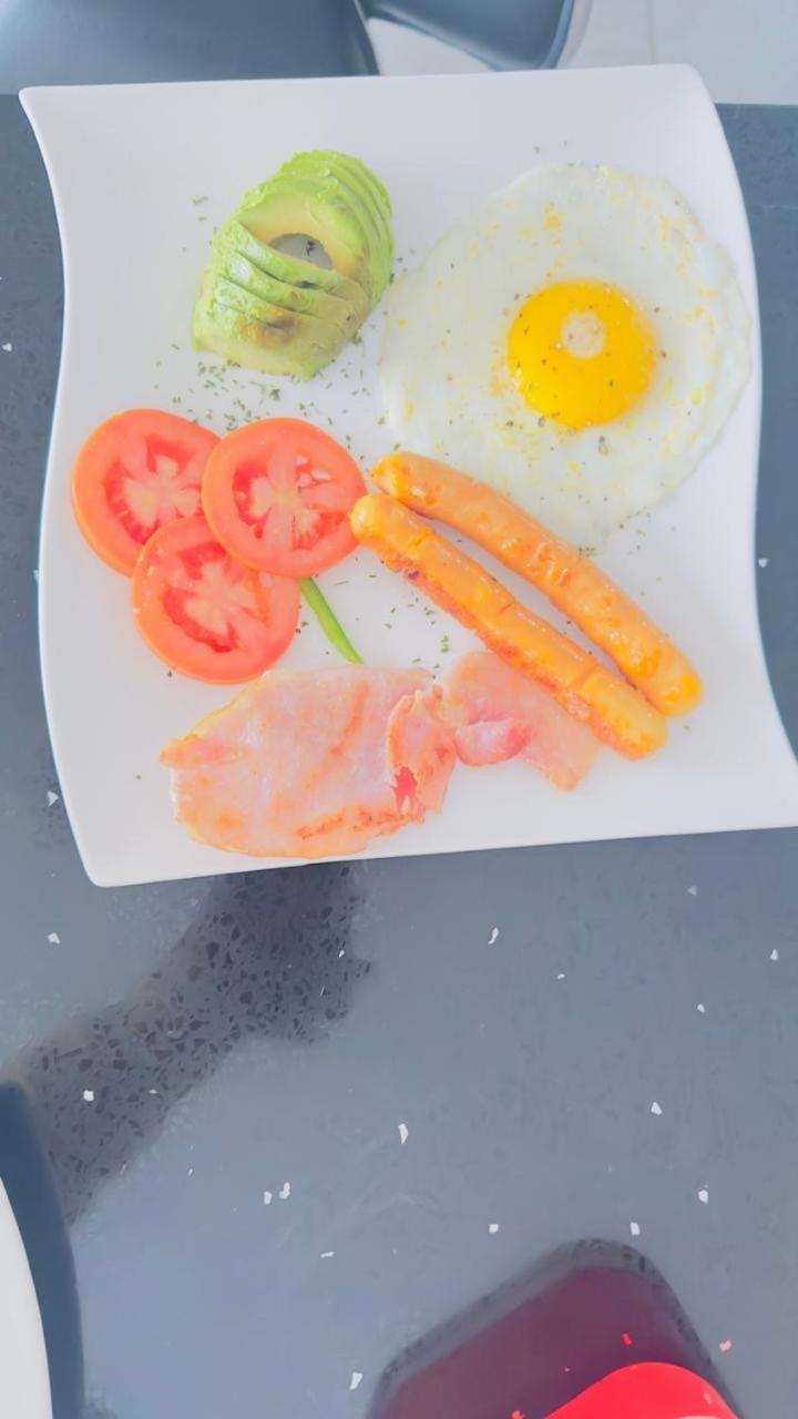 Aaron'S Nest Bed And Breakfast เลดี้สมิธ ภายนอก รูปภาพ